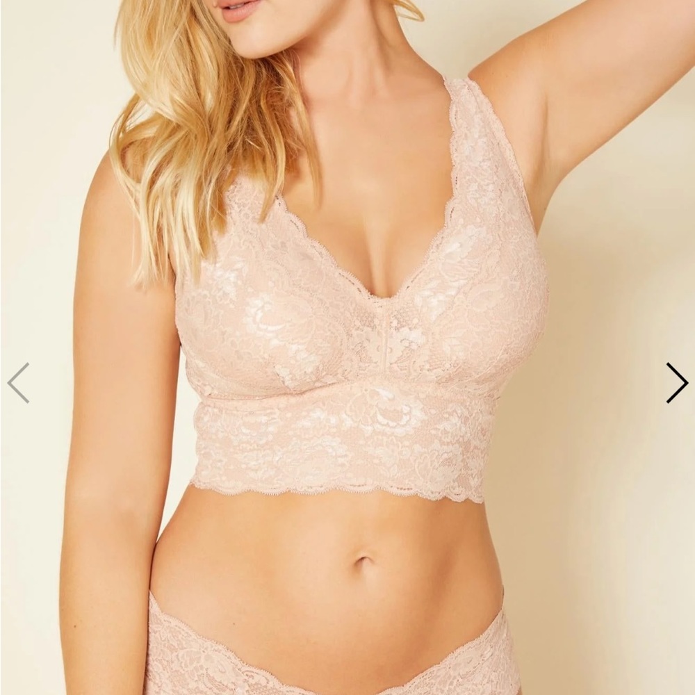 Cosabella longline bra. Size medium beautiful color Sette. Only worn once.